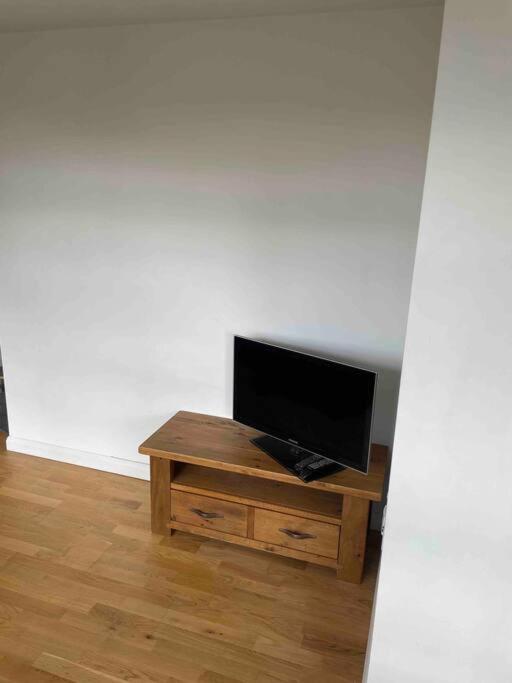 2 Bed City Centre Flat Бат Екстер'єр фото