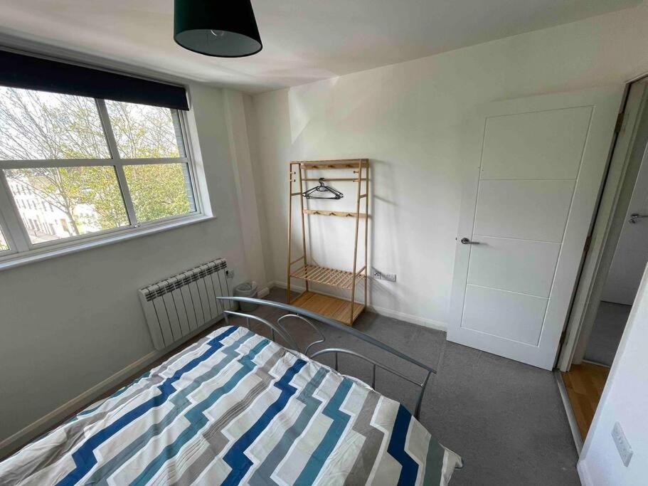 2 Bed City Centre Flat Бат Екстер'єр фото